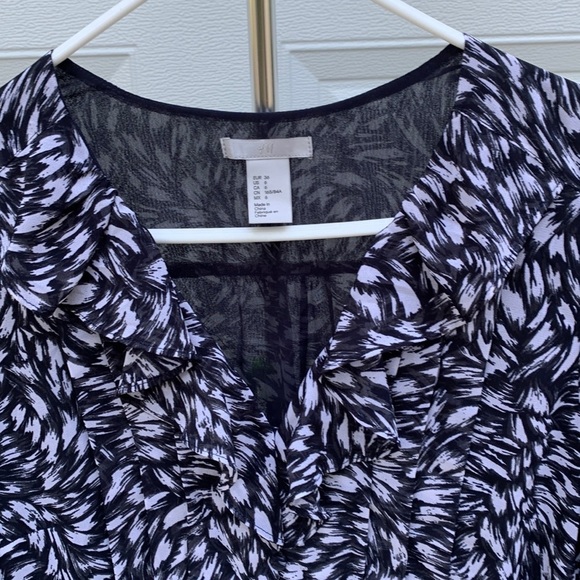 𝅺h&m DRESS - Picture 3 of 8